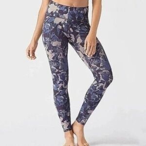Duluth Trading Co NOGA High Rise Pockets Camo Leggings Size L Blue Beige